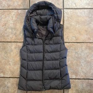 Uniqlo Ultra Light Down Women’s Vest in graphite grey